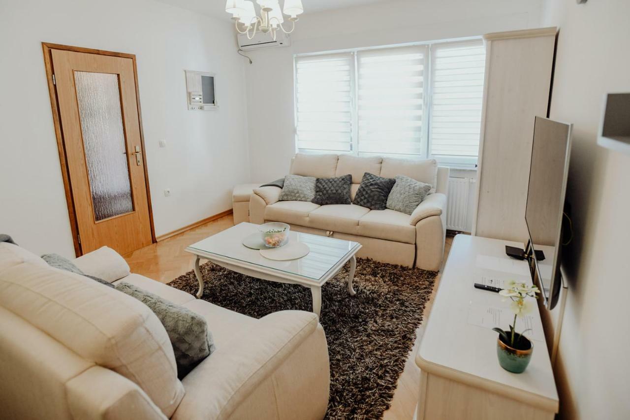 Apartman M5 Đakovo Exterior photo